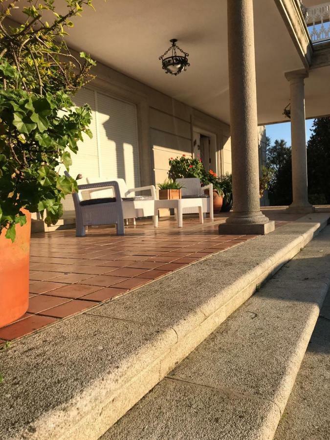 Villa Las Camelias Vilanova de Arousa Exterior foto